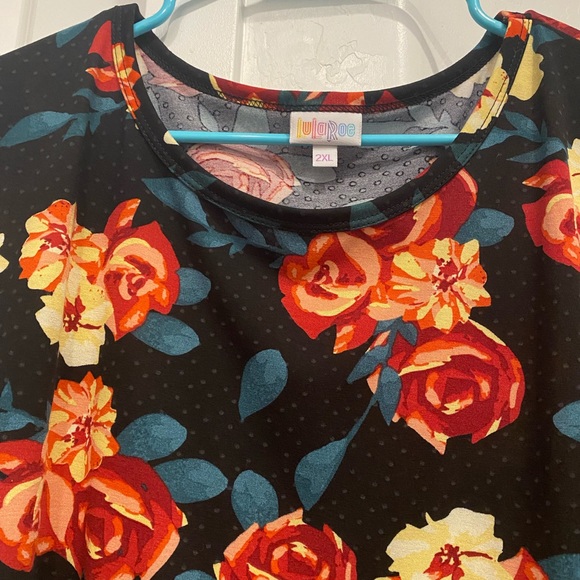 Half sleeve blouse🔥🔥 - Picture 2 of 3